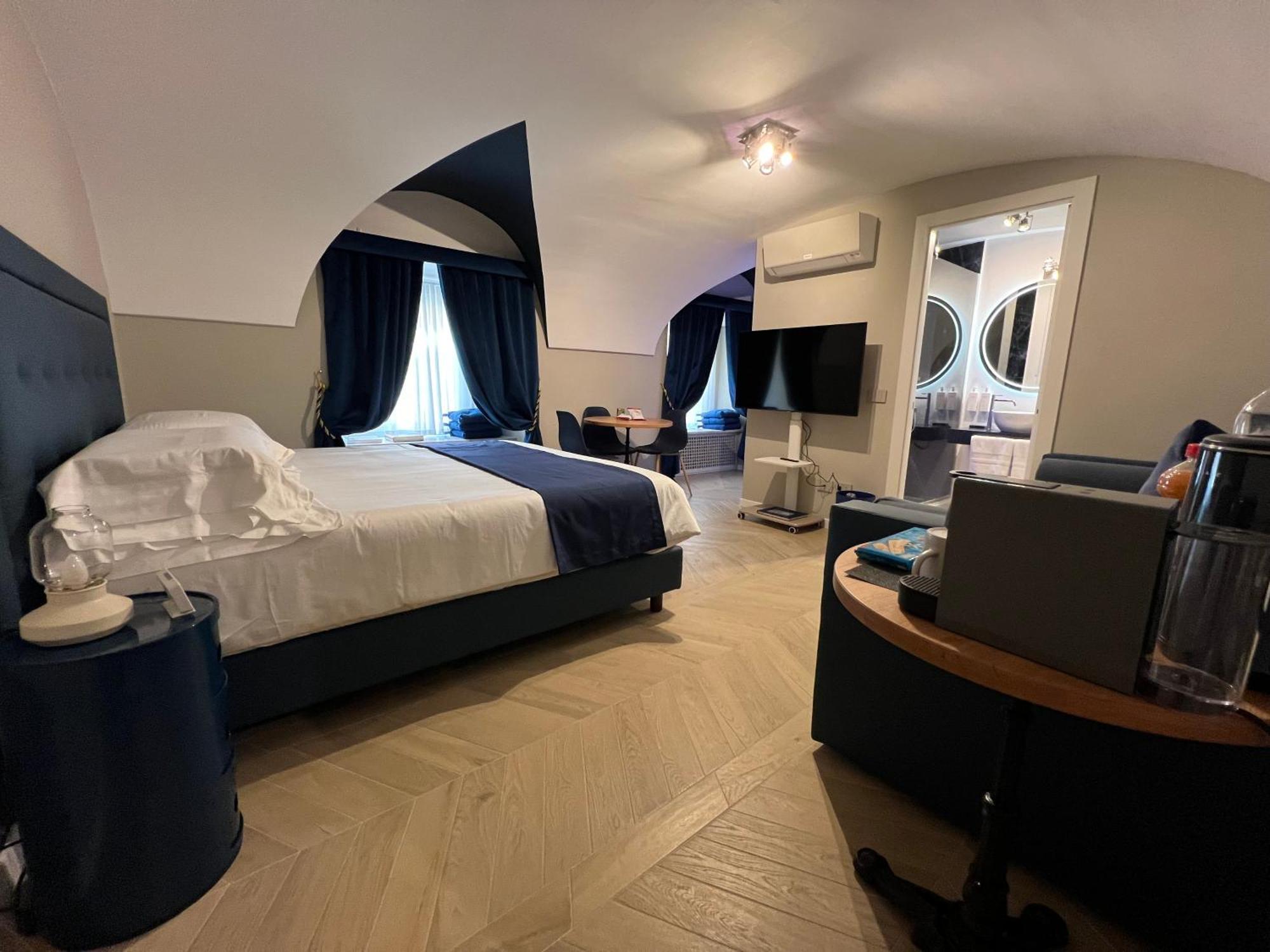 Rome Luxury Blue Suites- Love Ngoại thất bức ảnh